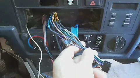 1990 BMW 325i E30 aftermarket stereo installation