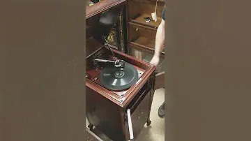 Victor Mahogany Antique Victrola Record Player Phonograph VV-XI & Records