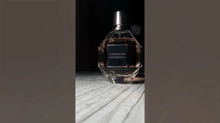 🌸 Viktor & Rolf FLOWERBOMB Eau de Parfum Review | Feminine Sweet Floral Warm Perfume for Women